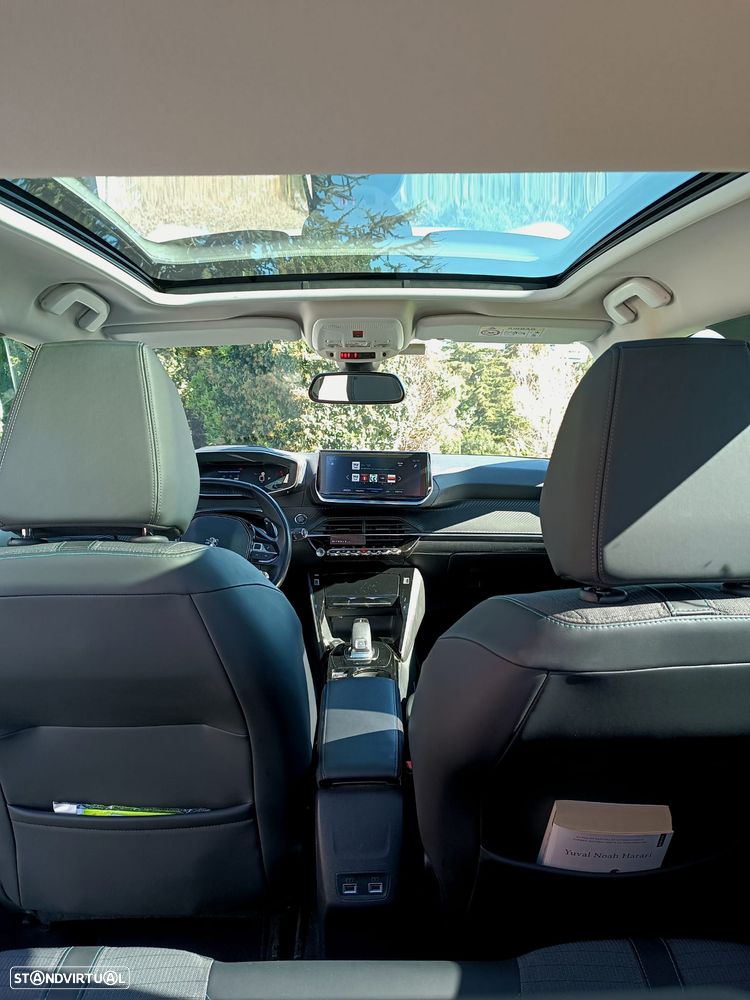 Peugeot 208 1.2 PureTech Allure EAT8 - 19