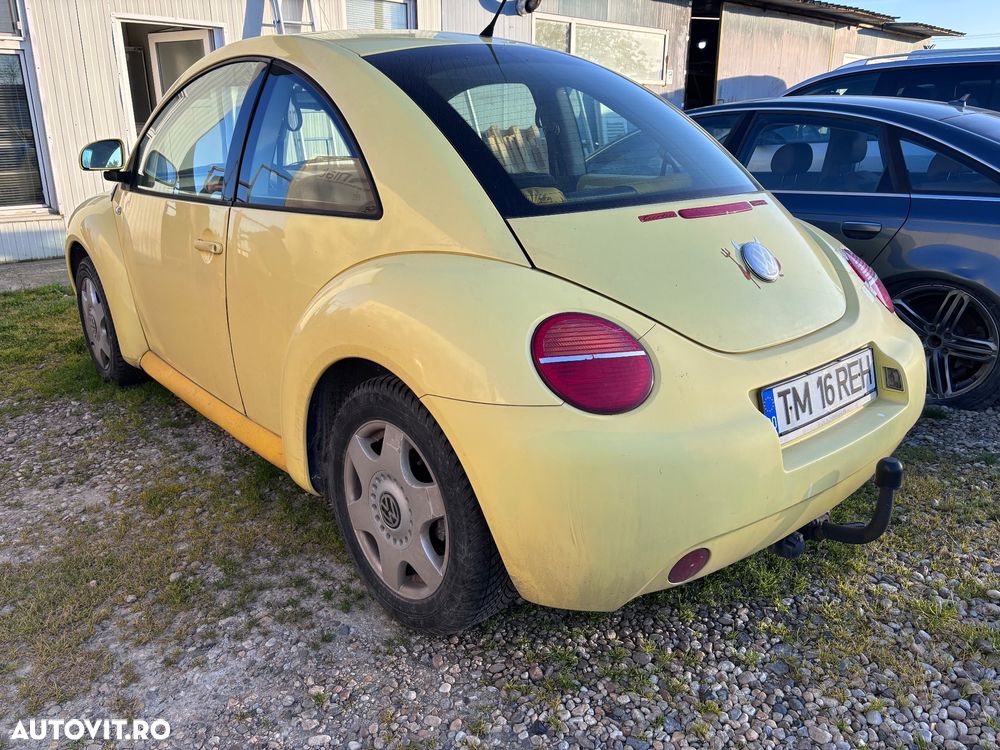 Volkswagen New Beetle - 3