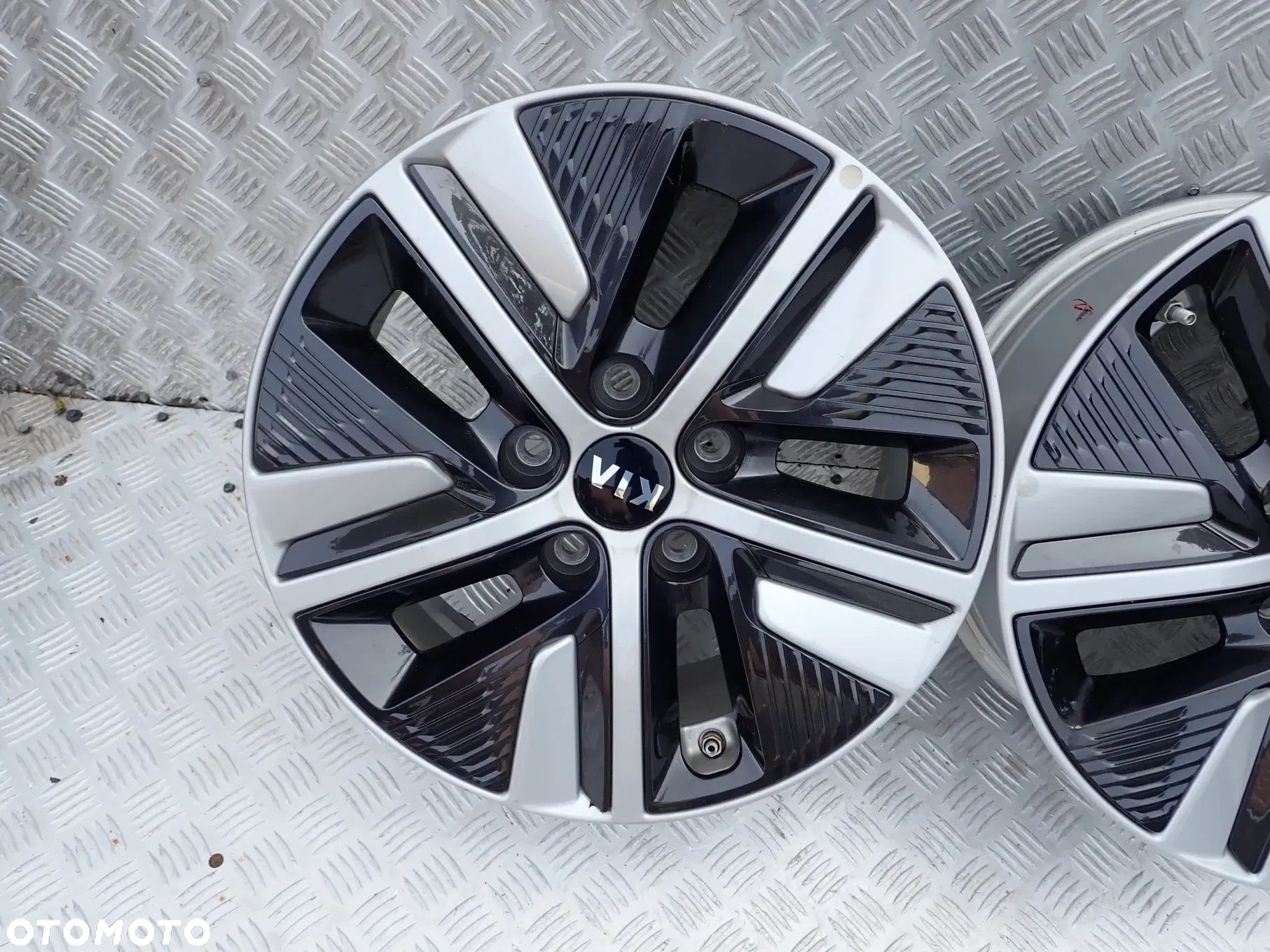 FELGI ALUMINIOWE KIA NIRO 6,5JX16 ET 45 5X114,3 52910-G5500 - 5