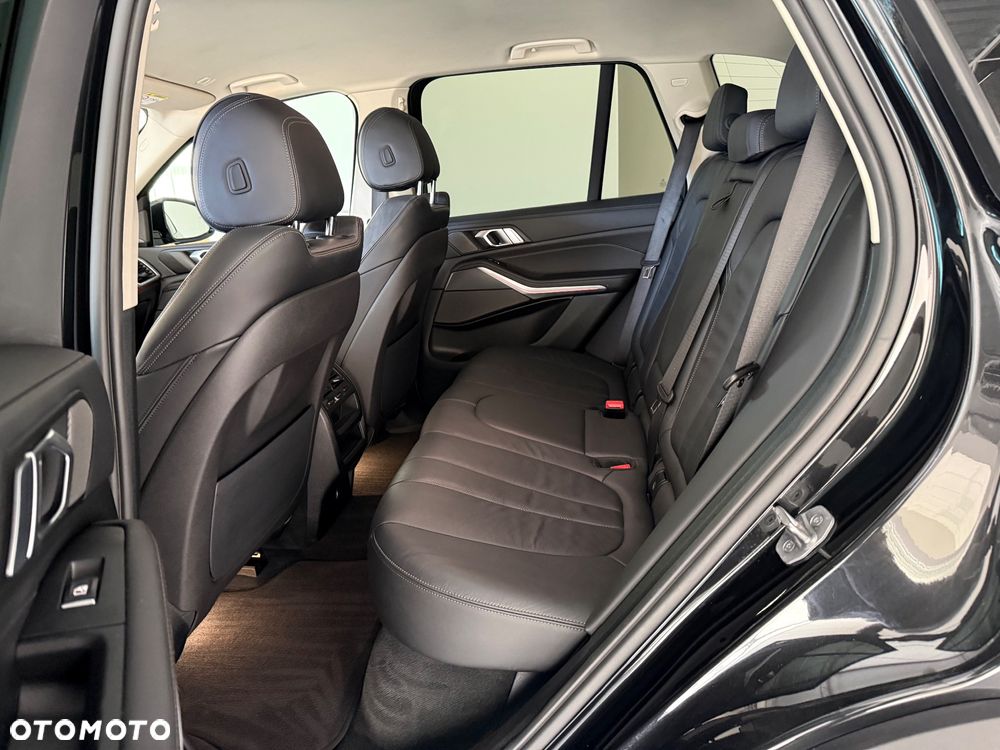 BMW X5 xDrive25d - 27