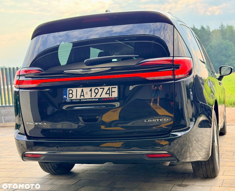 Chrysler Pacifica - 10