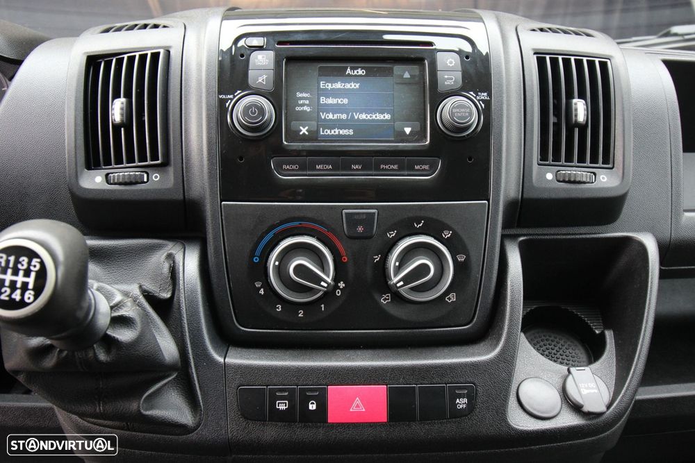 Peugeot Boxer 2.0 BlueHDi 330 L2H1 Pro - 22