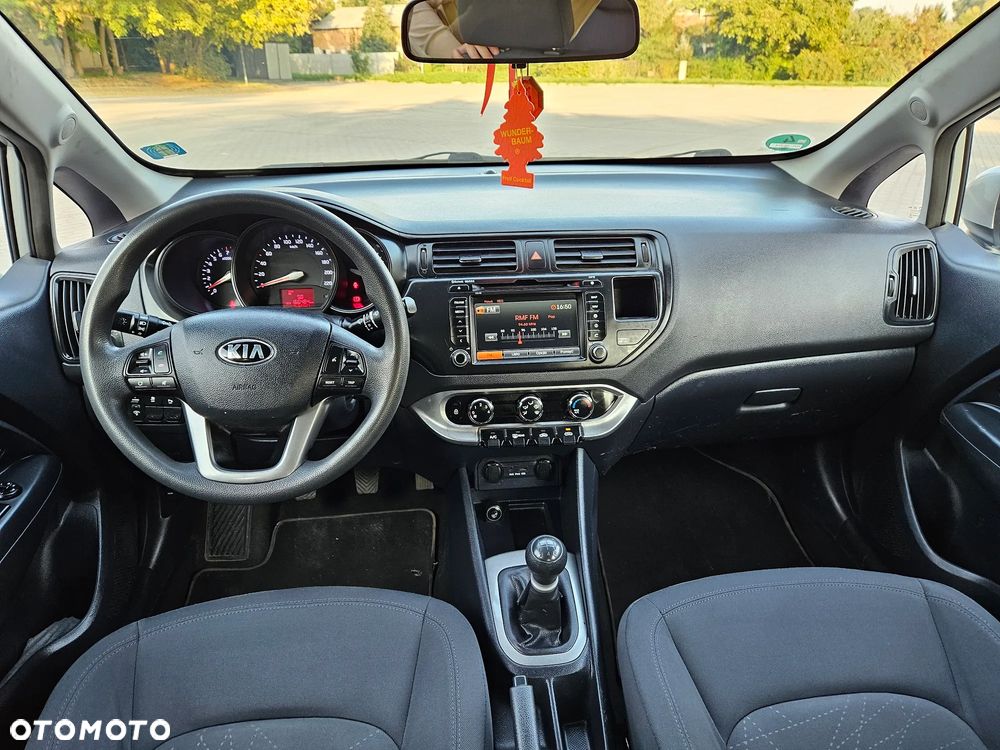 Kia Rio - 9