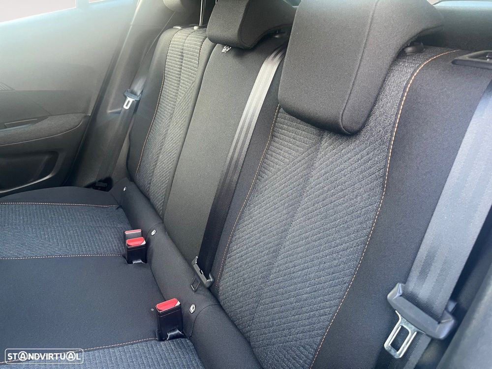Peugeot 2008 1.2 PureTech Style - 13