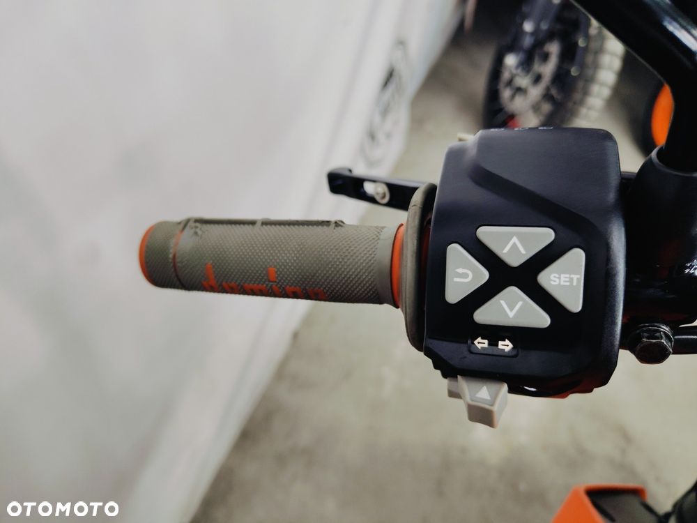 KTM Duke 125 - 15
