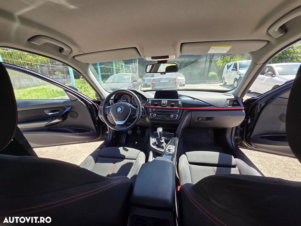 BMW Seria 3 320i - 7