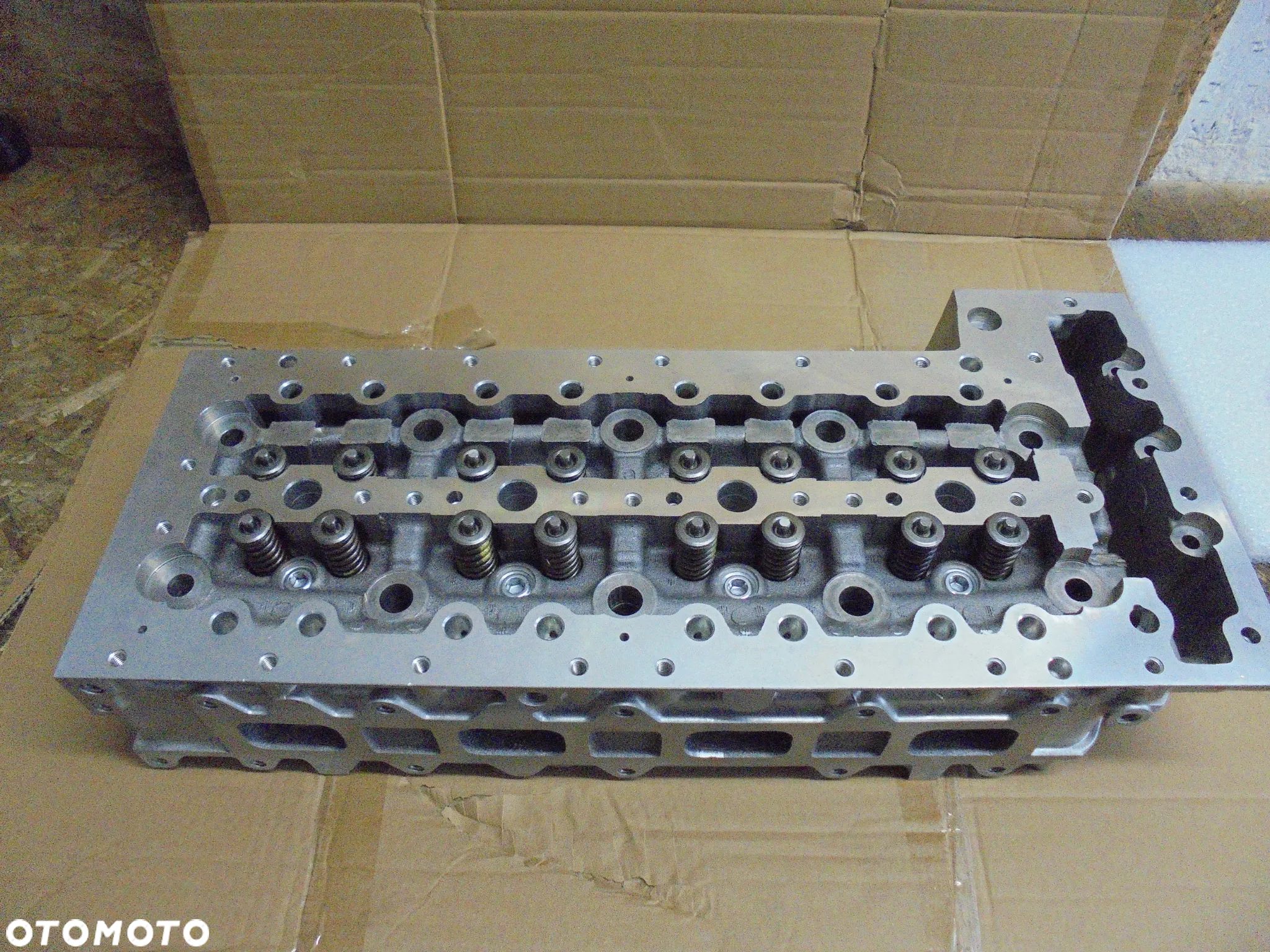 GŁOWICA IVECO DAILY 3,0 EURO 5 NOWA ORYGINAŁ - 1