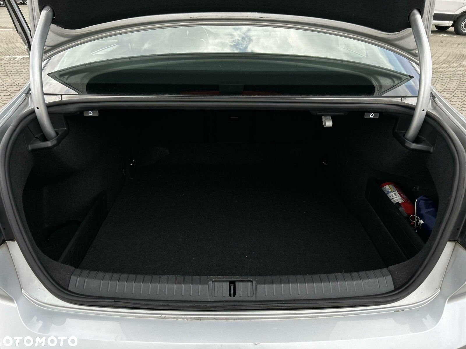 Volkswagen Passat 2.0 TDI EVO Business - 26