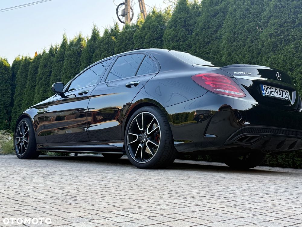Mercedes-Benz Klasa C AMG 43 4-Matic - 22
