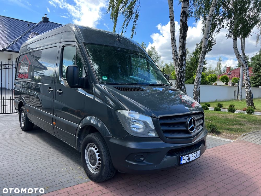 Mercedes-Benz Sprinter - 4