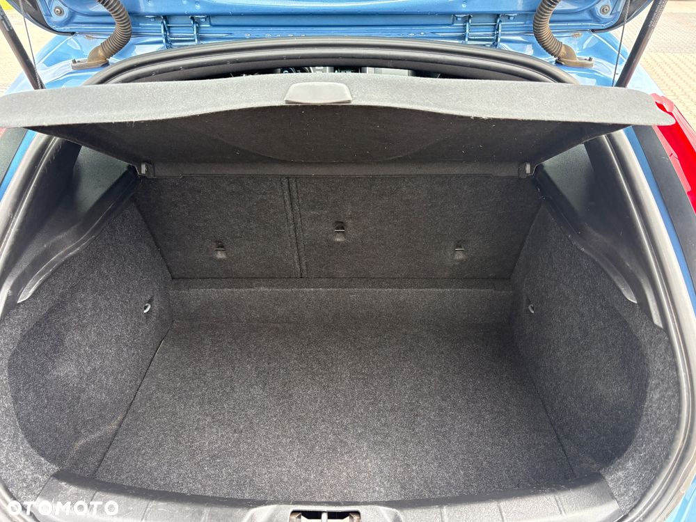 Volvo V40 D2 RDesign - 25