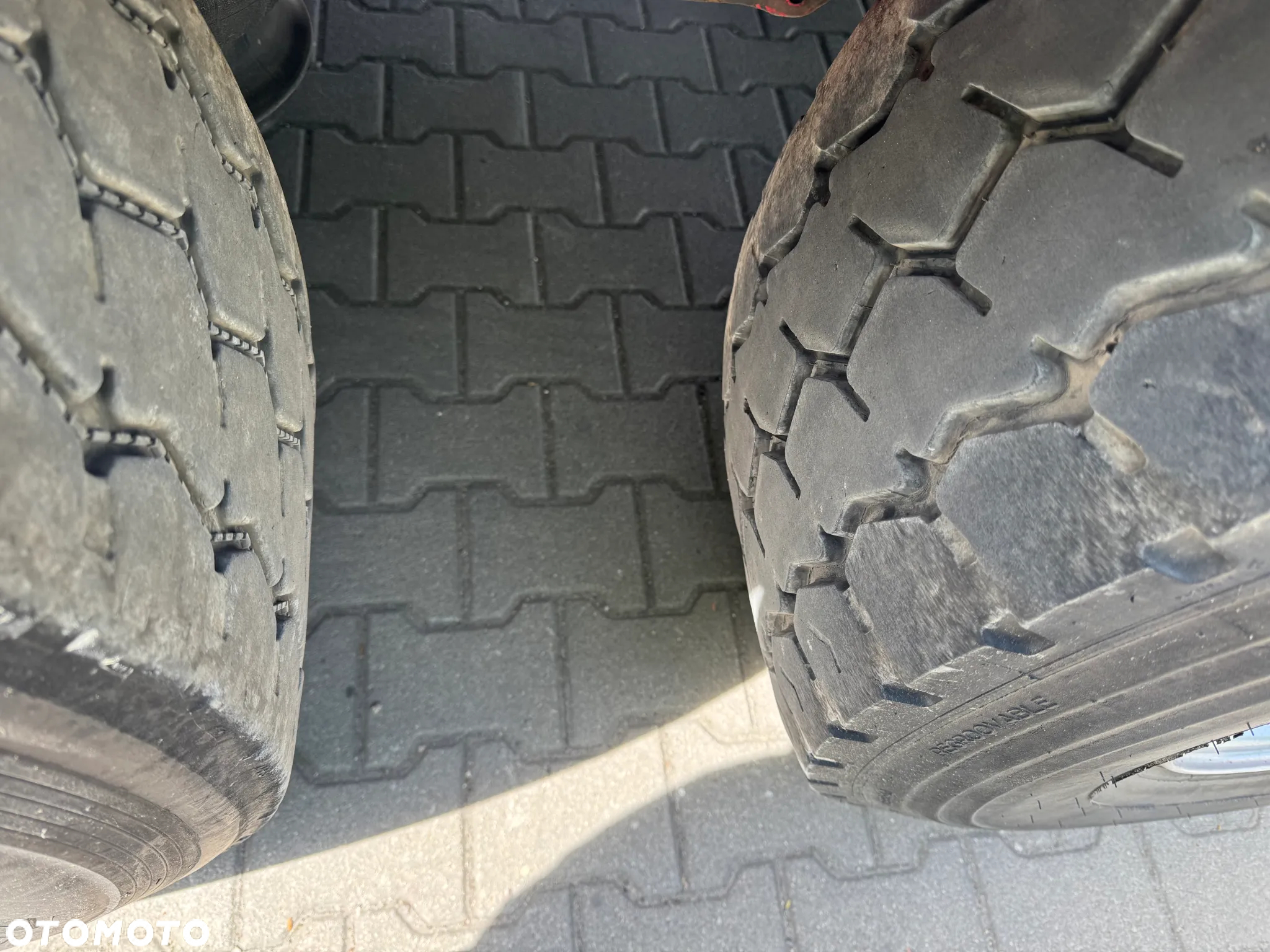 Krone Izoterma, Oś podnoszona, AMAZON - 26