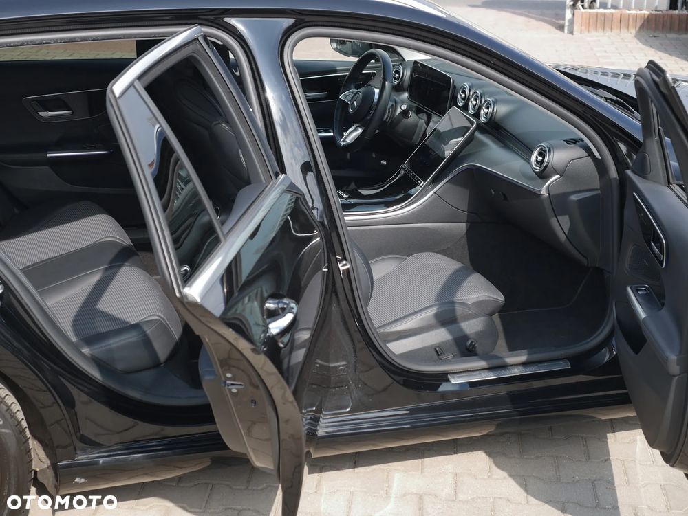 Mercedes-Benz Klasa C 220 d 9G-TRONIC - 26