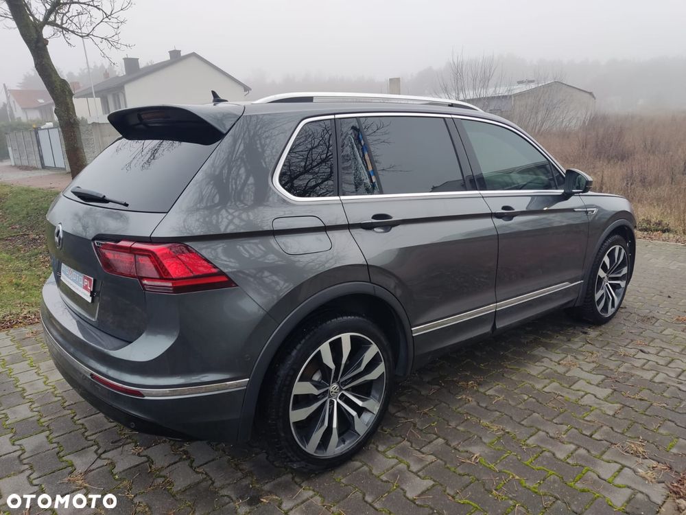 Volkswagen Tiguan - 1