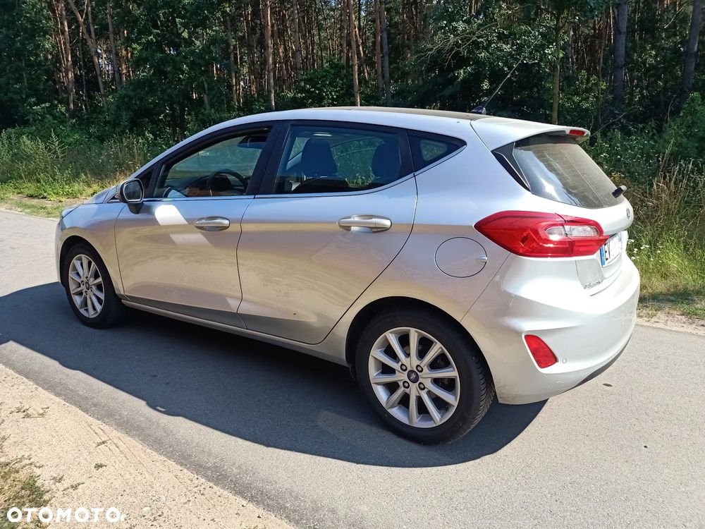 Ford Fiesta 1.0 EcoBoost S&S TITANIUM - 4