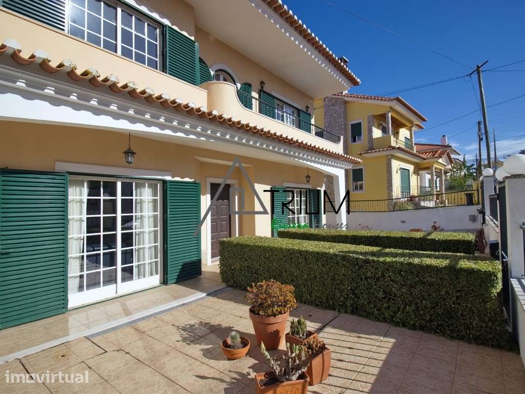 MORADIA T4 EM OEIRAS, AMPLO LOGRADOURO, GARAGEM E ESPAÇO PARA TODA ... - Grande imagem: 4/46