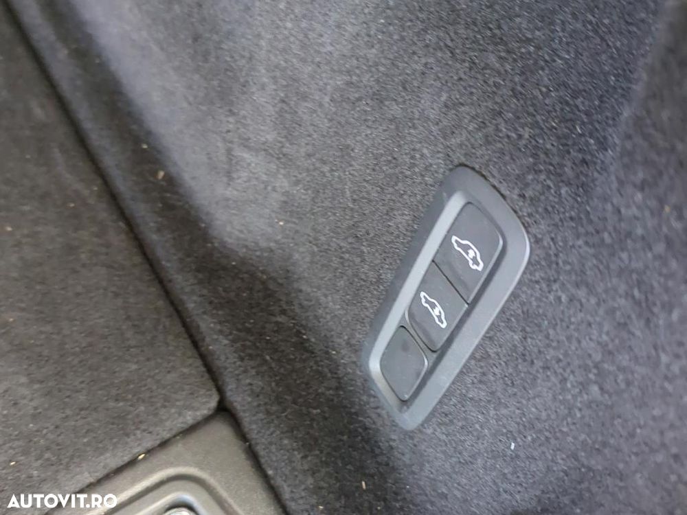 Volvo XC 60 B5 D AWD Geartronic Inscription - 8