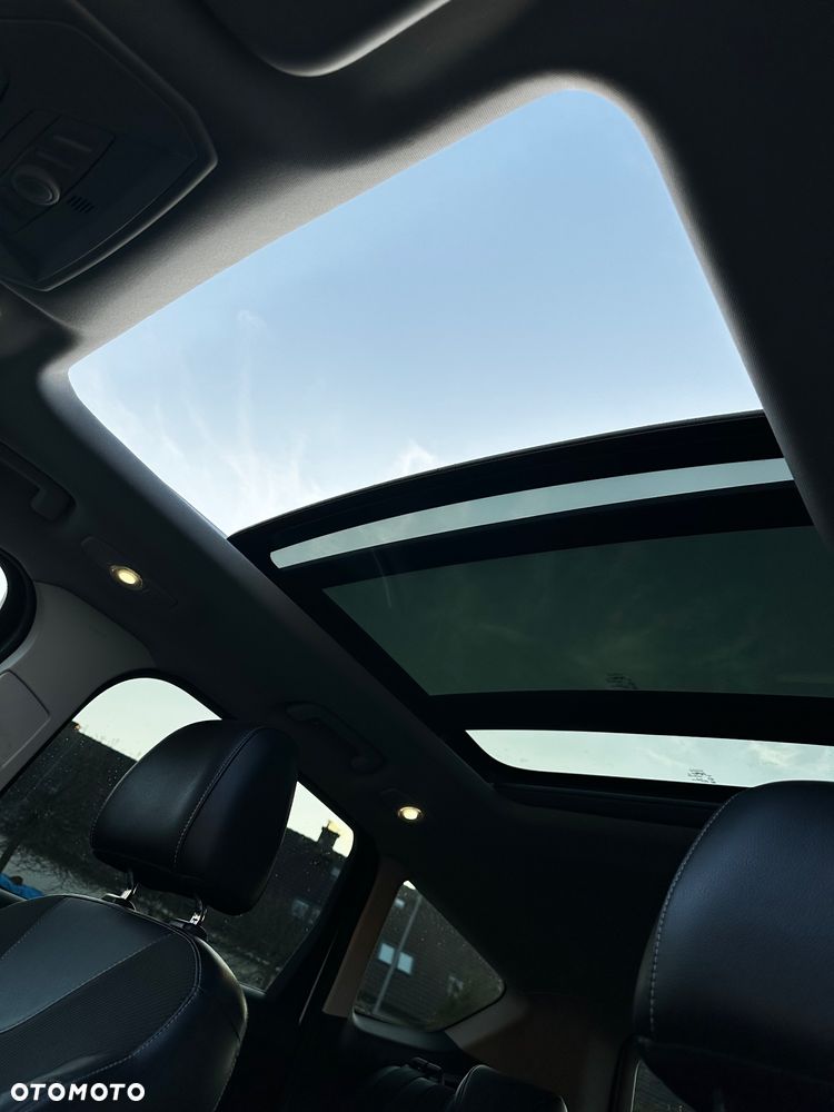 Ford Kuga 2.0 TDCi Individual MPS6 - 16