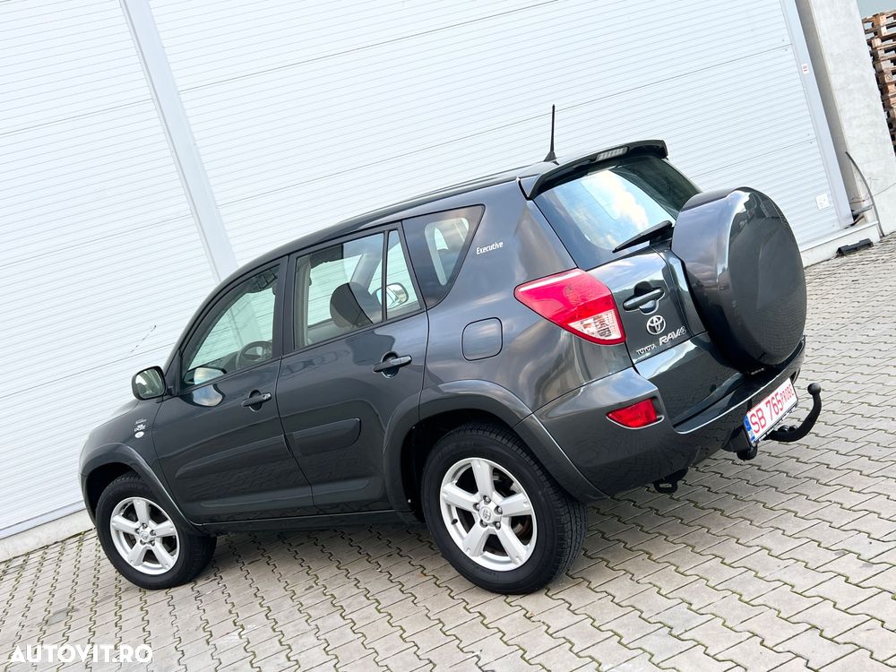 Toyota RAV4 2.2 D-4D 4x4 Executive - 6