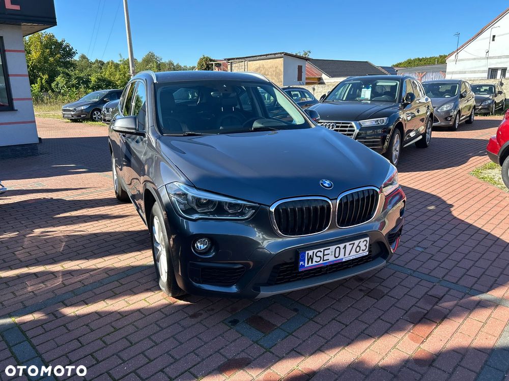 BMW X1 sDrive18d - 12