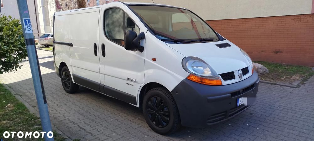Renault Trafic - 1