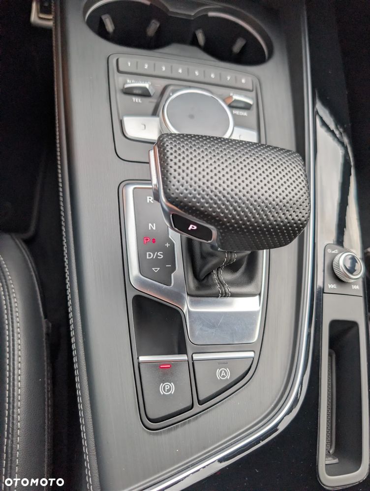 Audi A4 Avant 3.0 TDI DPF quattro S tronic S line Sportpaket - 25