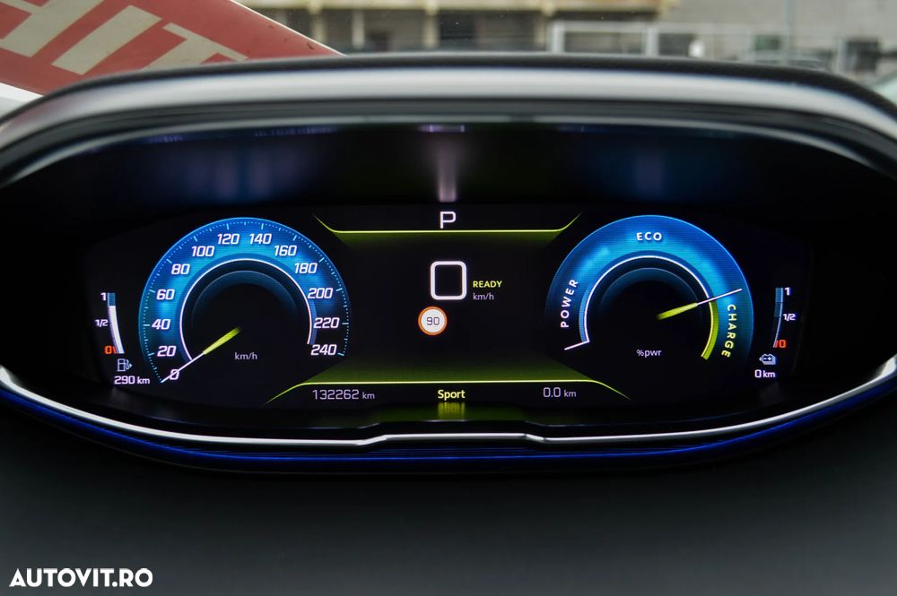 Peugeot 3008 Plug-In Hybrid 225 e-EAT8 Allure Pack - 12