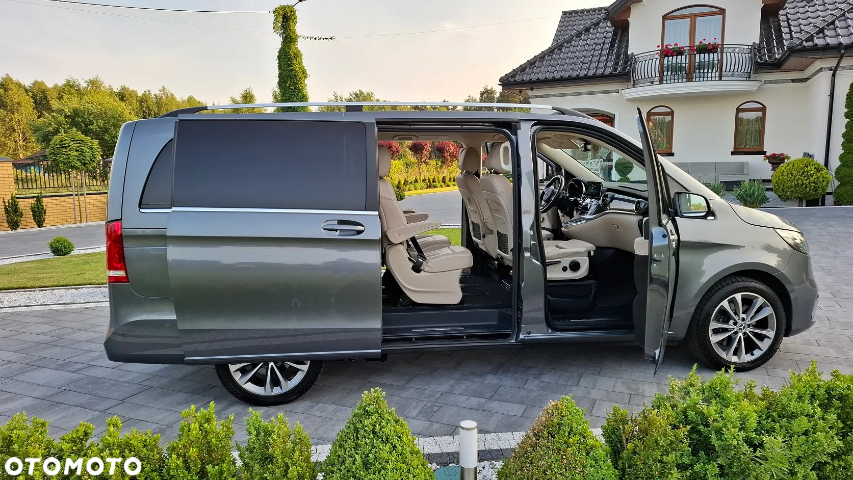 Mercedes-Benz Klasa V 250 d Avantgarde 9G-Tronic (d³ugi) - 22