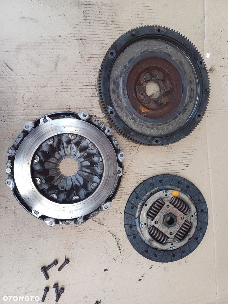 Sztywne koło zamachowe sprzęgło VW Passat B7 Audi Seat 1.6 TDI start stop 038D/03L - 9