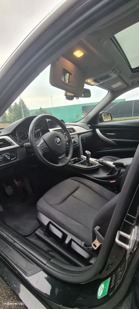 BMW 318 d Modern Line - 11