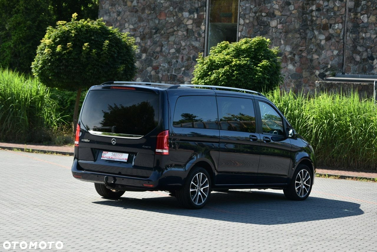 Mercedes-Benz Klasa V - 26