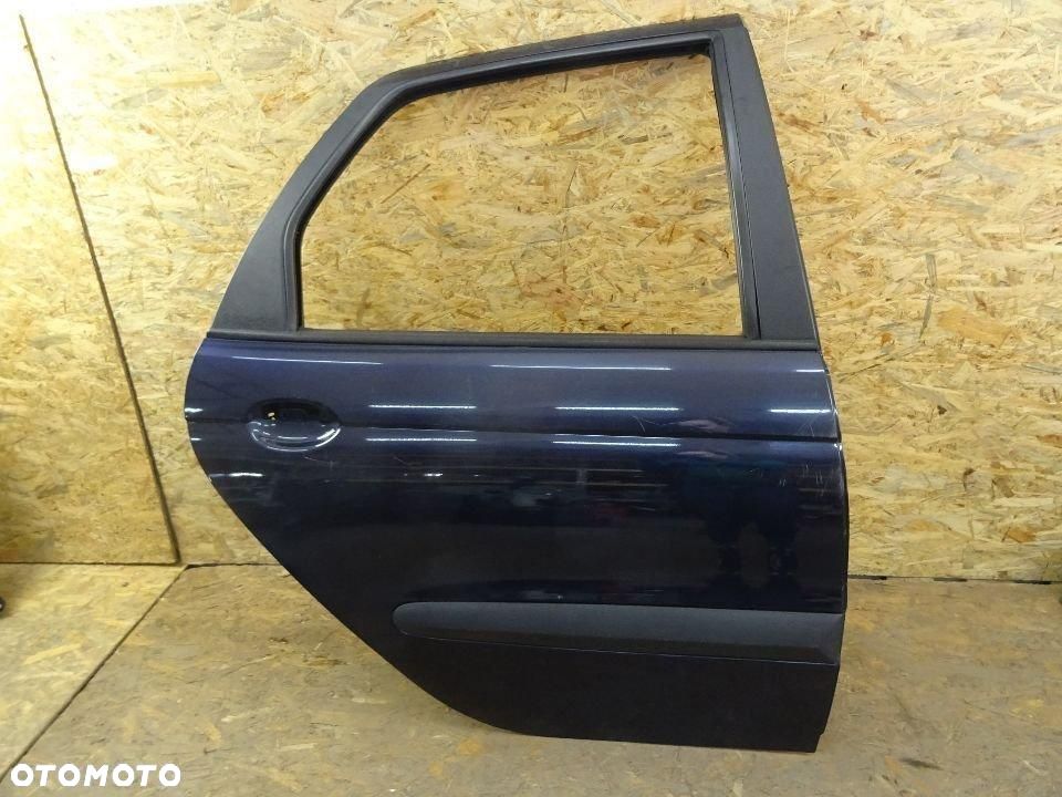 DRZWI PRAWY TYŁ PRAWE TYLNE RENAULt scenic i lift minivan lak: nv472