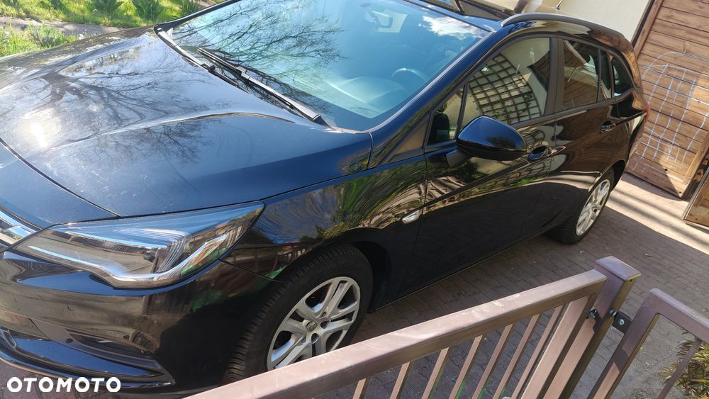 Opel Astra 1.6 CDTI Sport - 4
