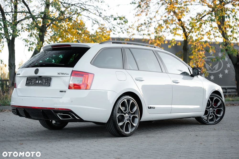 Skoda Octavia 2.0 TDI RS Challenge DSG - 6