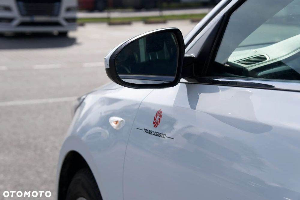 Kia Ceed - 11