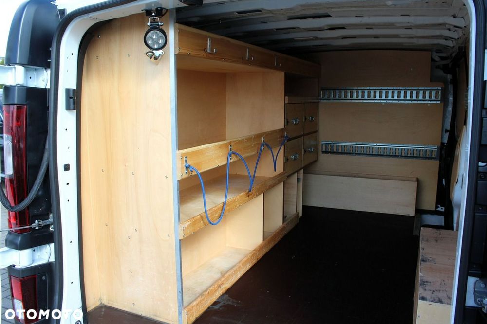 Renault Trafic - 11
