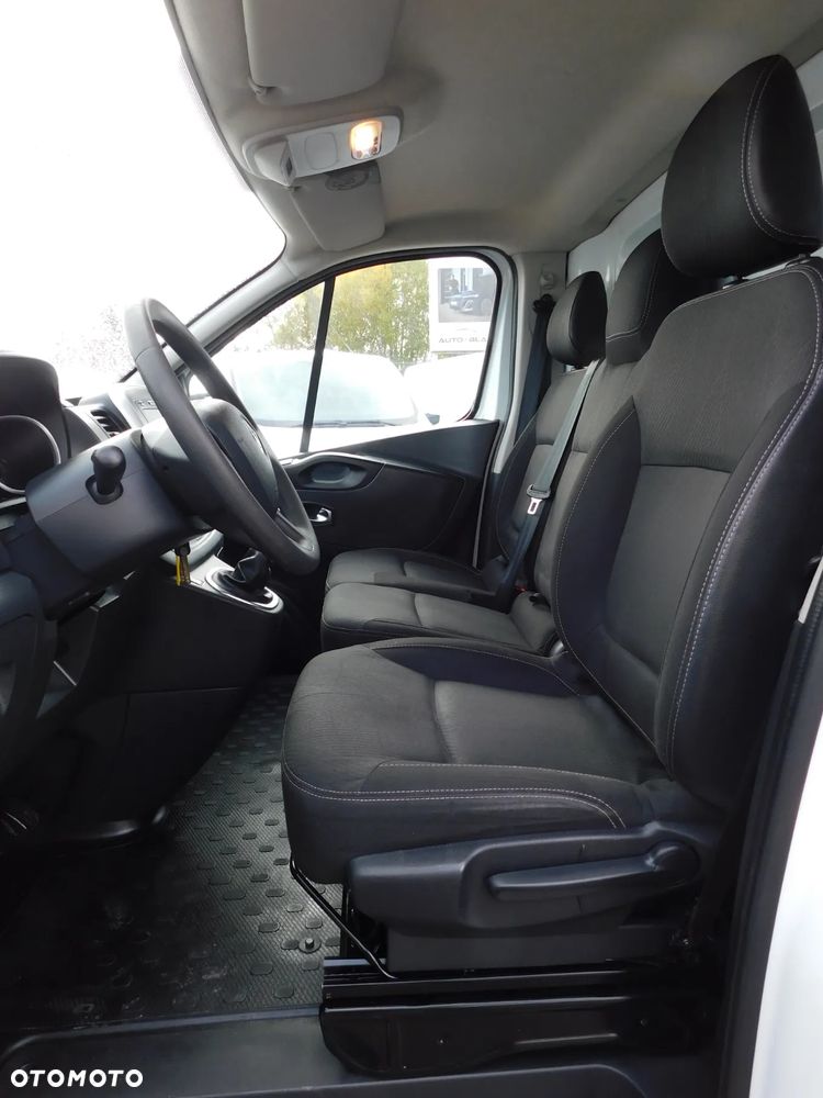 Renault TRAFIC - 9