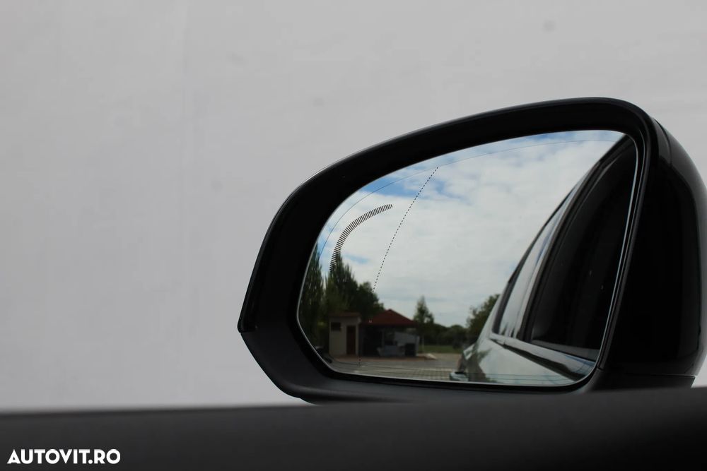 Volvo XC 40 B4 AT FWD MHEV Ultimate Dark - 22