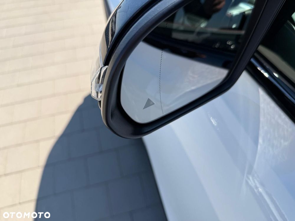 Mercedes-Benz GLB 200 AMG Line 7G-DCT - 15