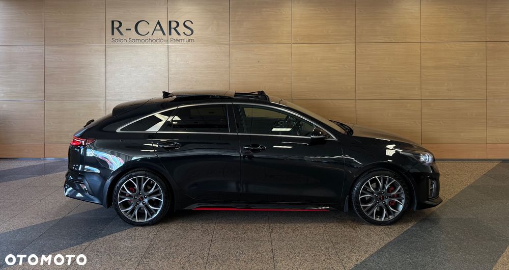 Kia ProCeed - 2