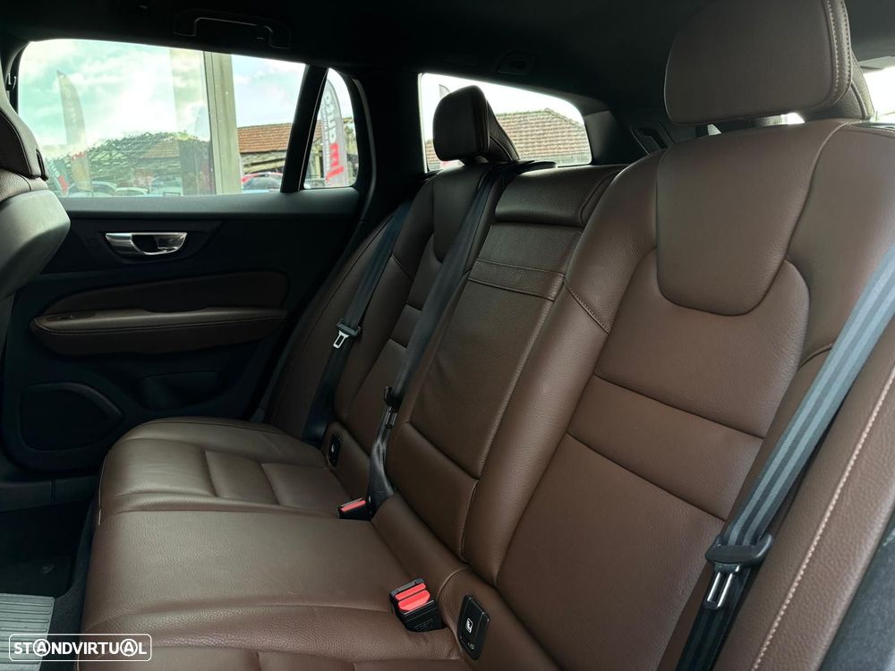 Volvo V60 2.0 T6 AWD TE Inscription Expression - 20