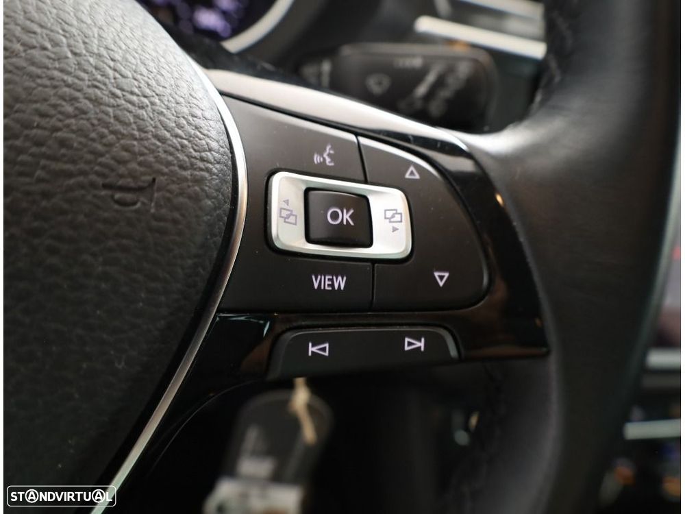 VW Tiguan 1.5 TSI Confortline - 18