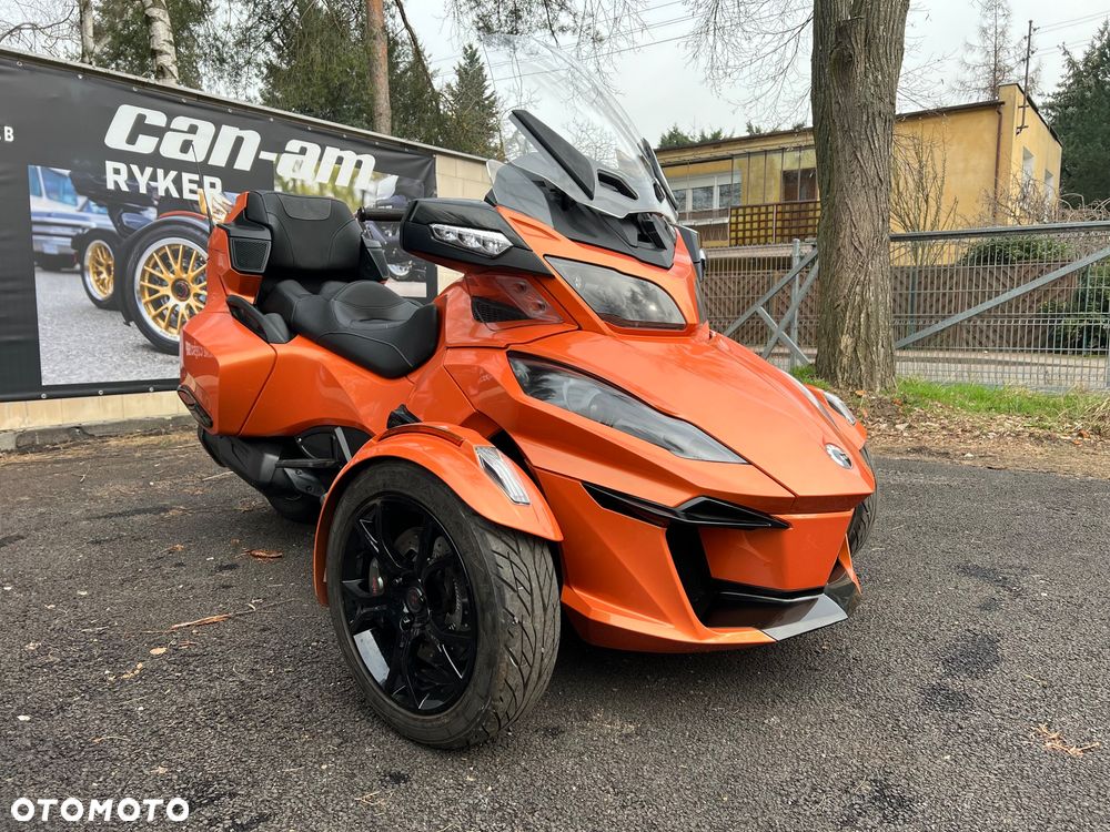 Can-Am Spyder - 1