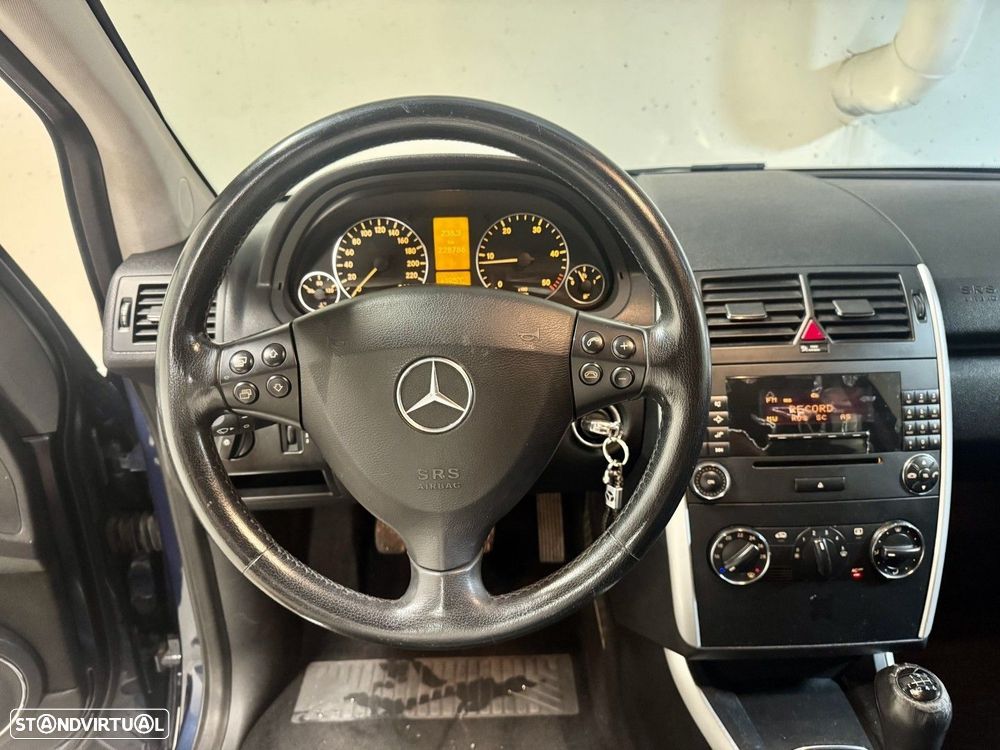 Mercedes-Benz A 200 CDI Avantgarde - 9