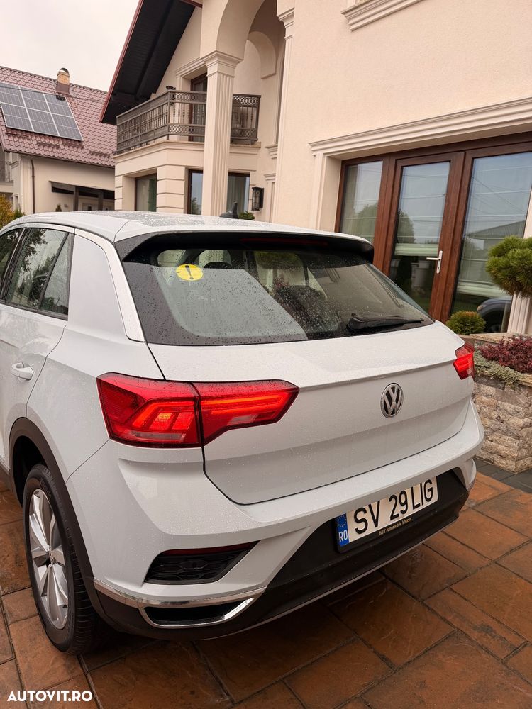 Volkswagen T-Roc - 3