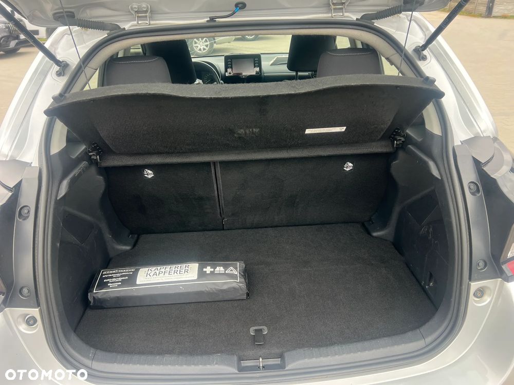 Toyota Yaris Hybrid 100 Premium - 19