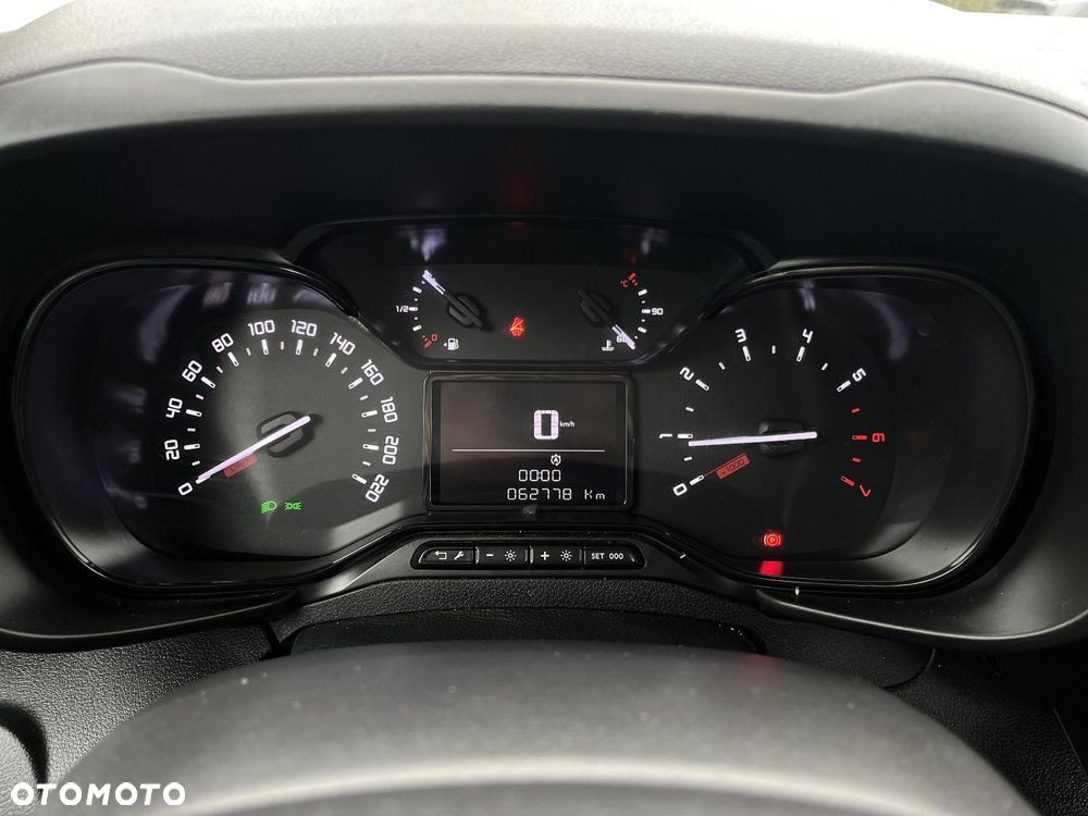 Toyota PROACE CITY - 9