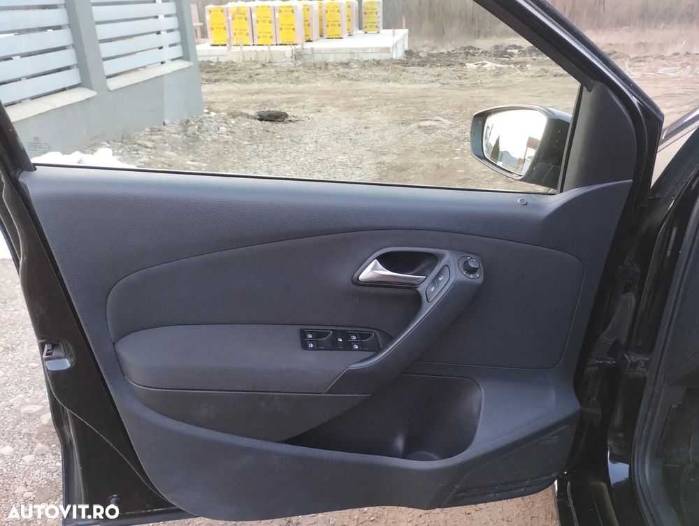 Volkswagen Polo 1.6 TDI CR DPF Highline - 10