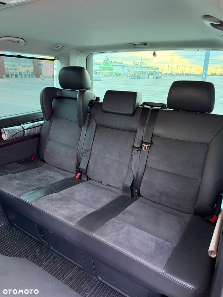 Volkswagen Multivan - 10