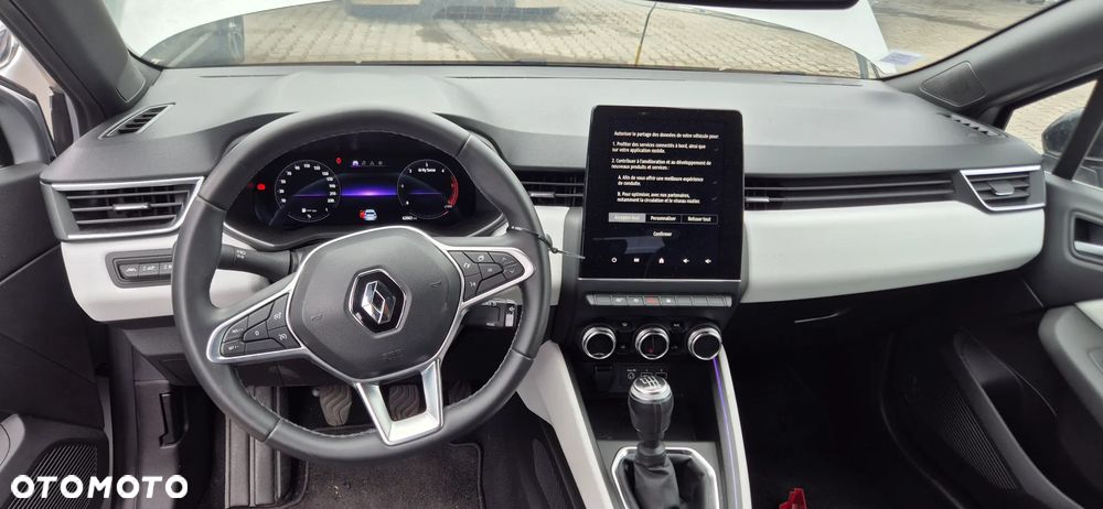 Renault Clio - 16